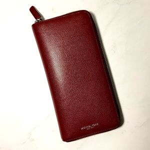 Michael Kors -men’s Zip Wallet
